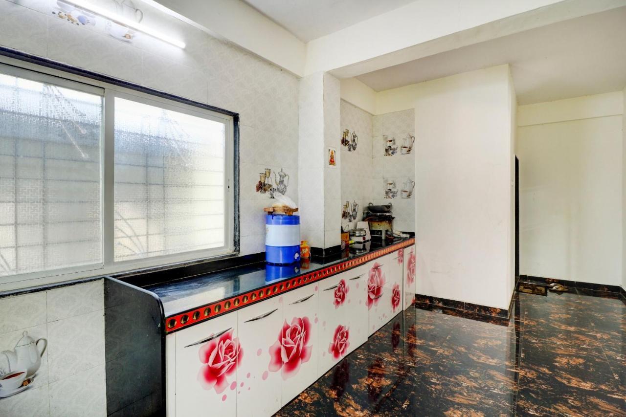 Oyo 72593 Adarsh Farm Hotel