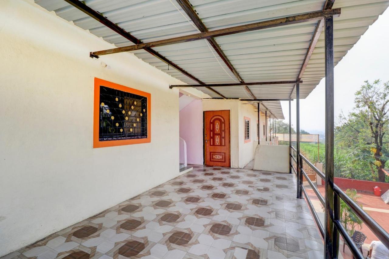 Hotel Oyo 72593 Adarsh Farm Pune