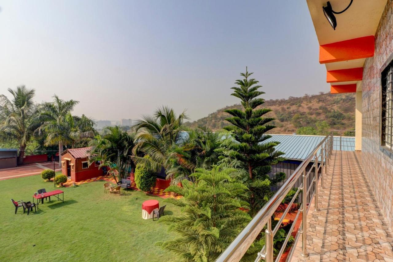 Oyo 72593 Adarsh Farm Pune