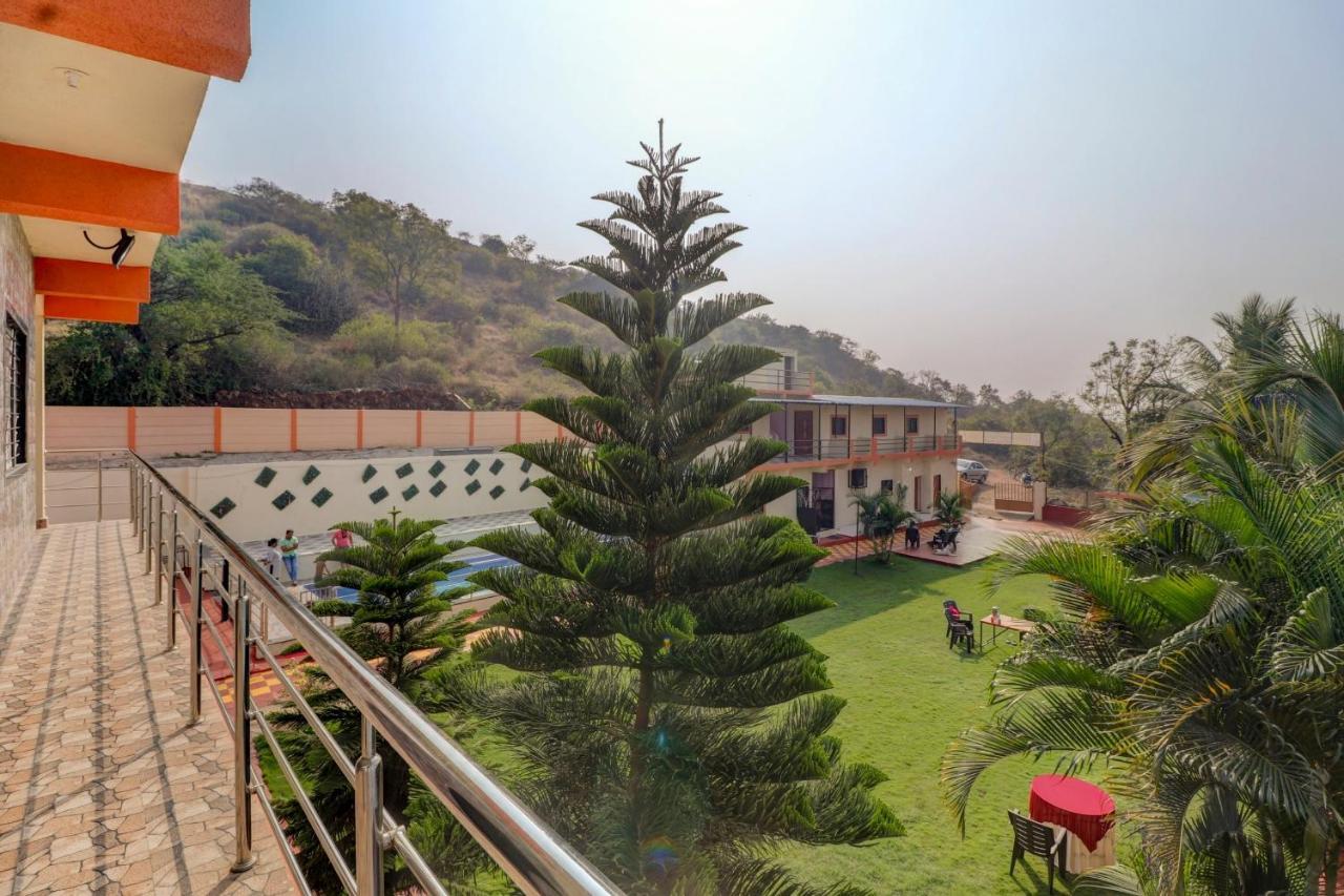 Oyo 72593 Adarsh Farm Hotel